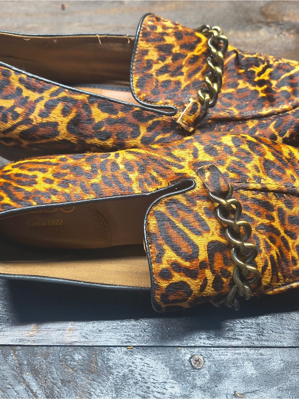 Leopard Print Chain-Trim Loafers -